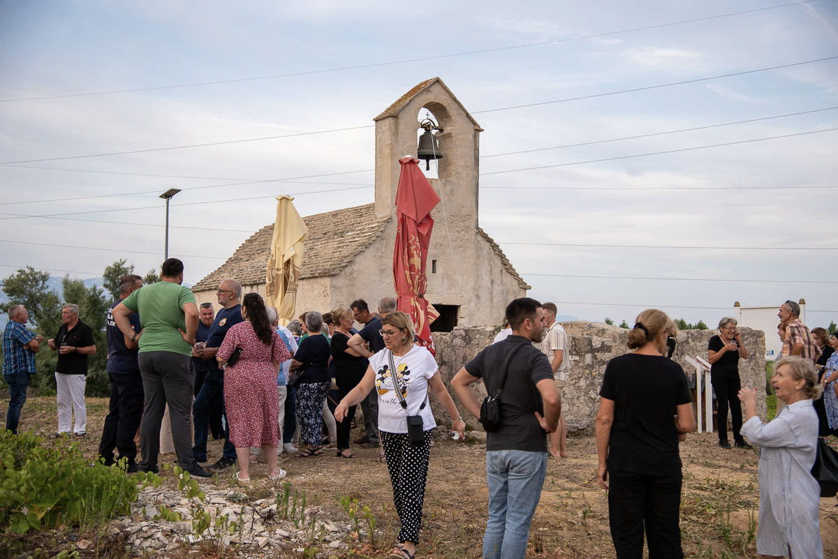 E SMIT SV MARTIN POVLJANA 10